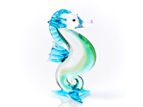 GLASS SEAHORSE CLEAR WITH BLUE & GREEN PATTERN